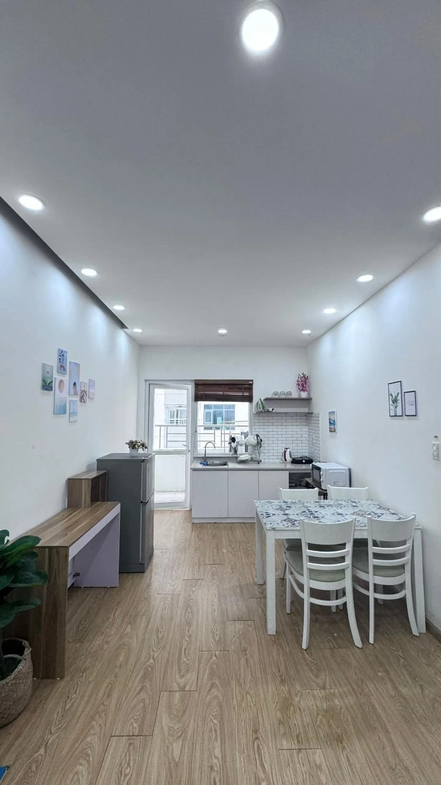 Kitchen or kitchenette in Sea Inn - Nha Trang Apartment