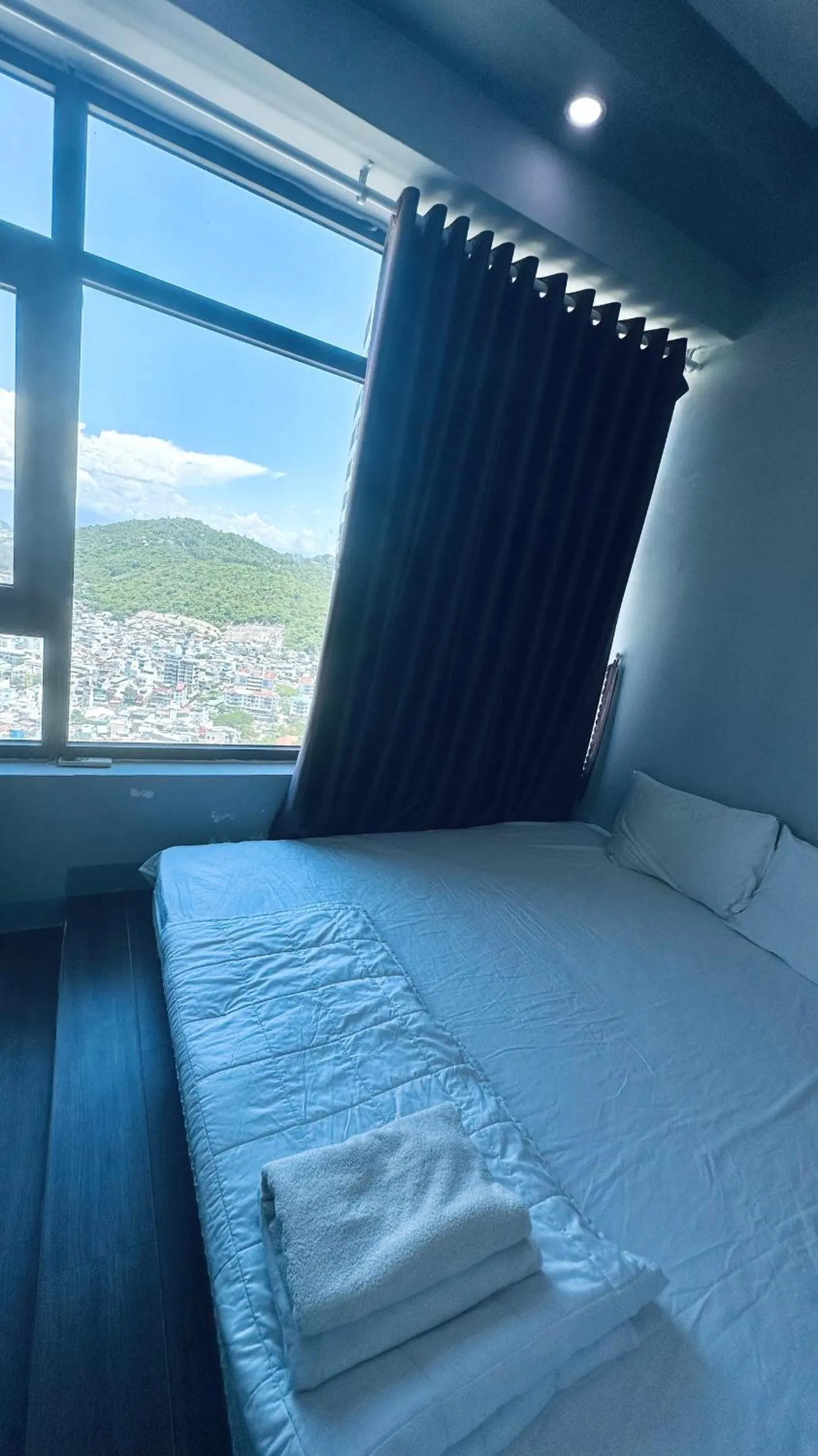Natural landscape, Bed in Sea Inn - Nha Trang Apartment