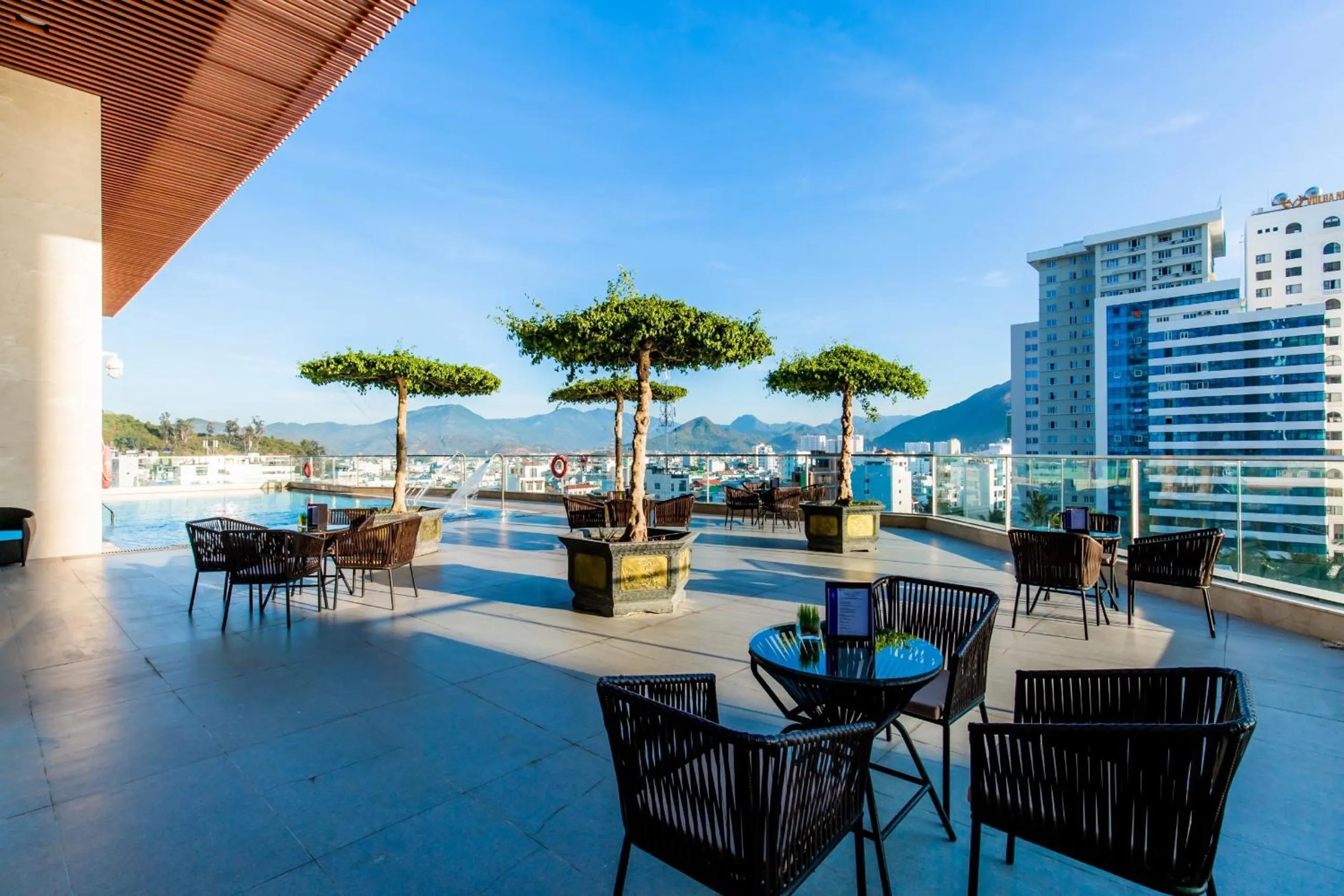 Swimming pool in Sea Inn - Nha Trang Apartment