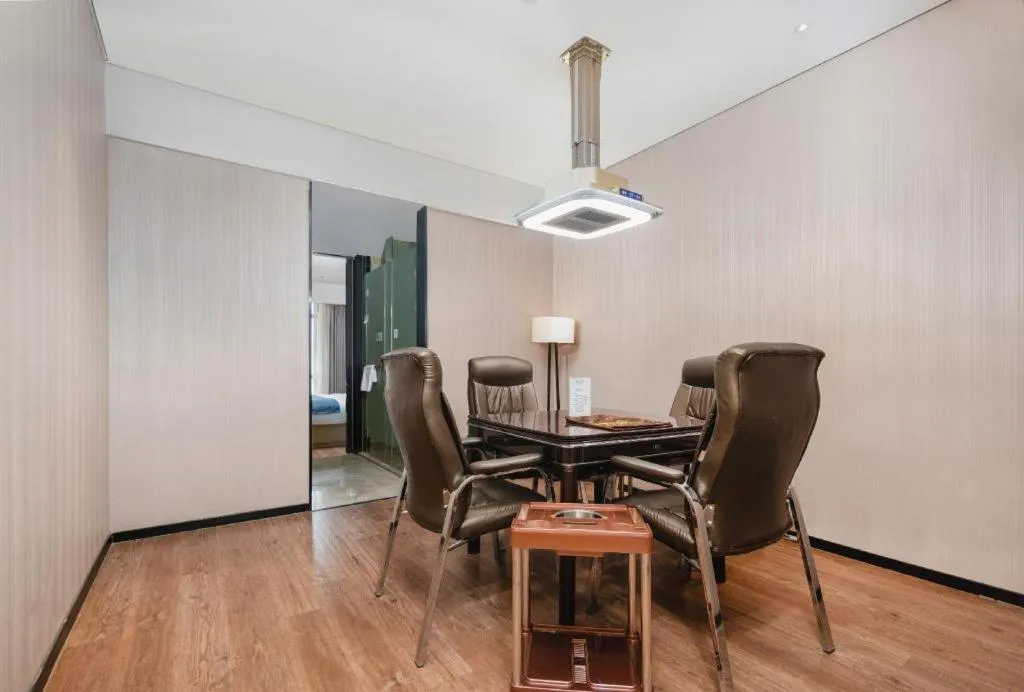 Echarm Hotel Wuhan Huashan