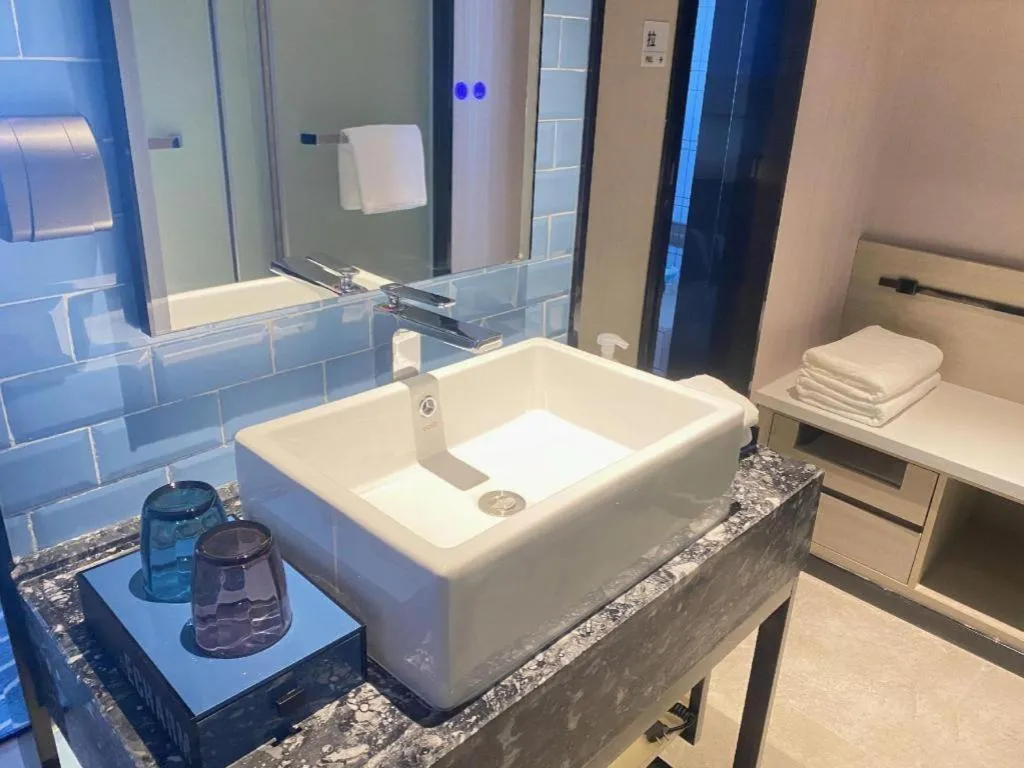 Echarm Hotel Wuhan Huashan