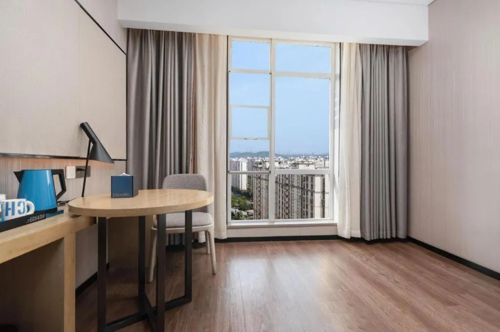 Echarm Hotel Wuhan Huashan