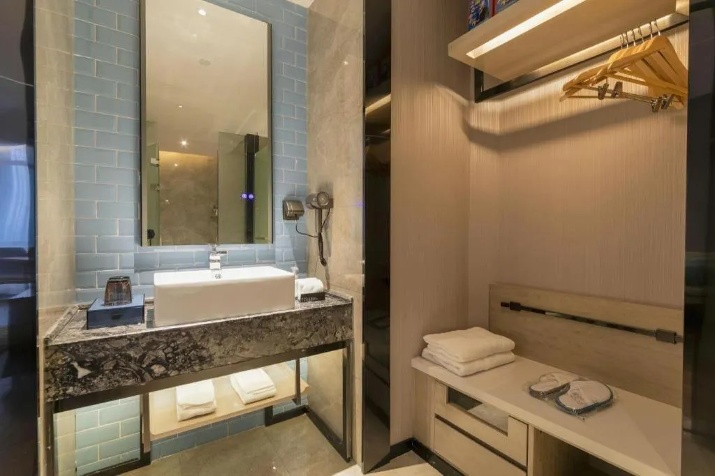 Echarm Hotel Wuhan Huashan