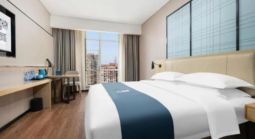 Bed in Echarm Hotel Wuhan Huashan