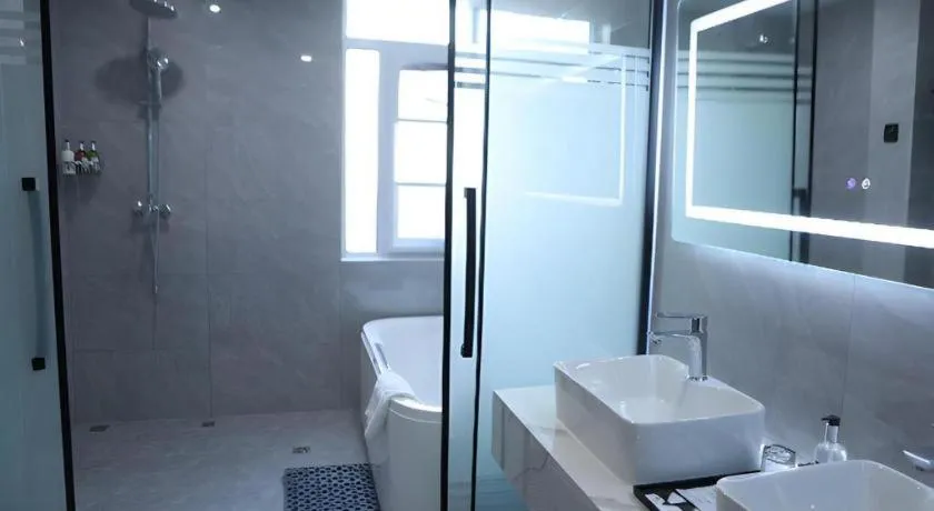 Borrman Hotel Pingyi Beifang Shicaicheng Mingde Road