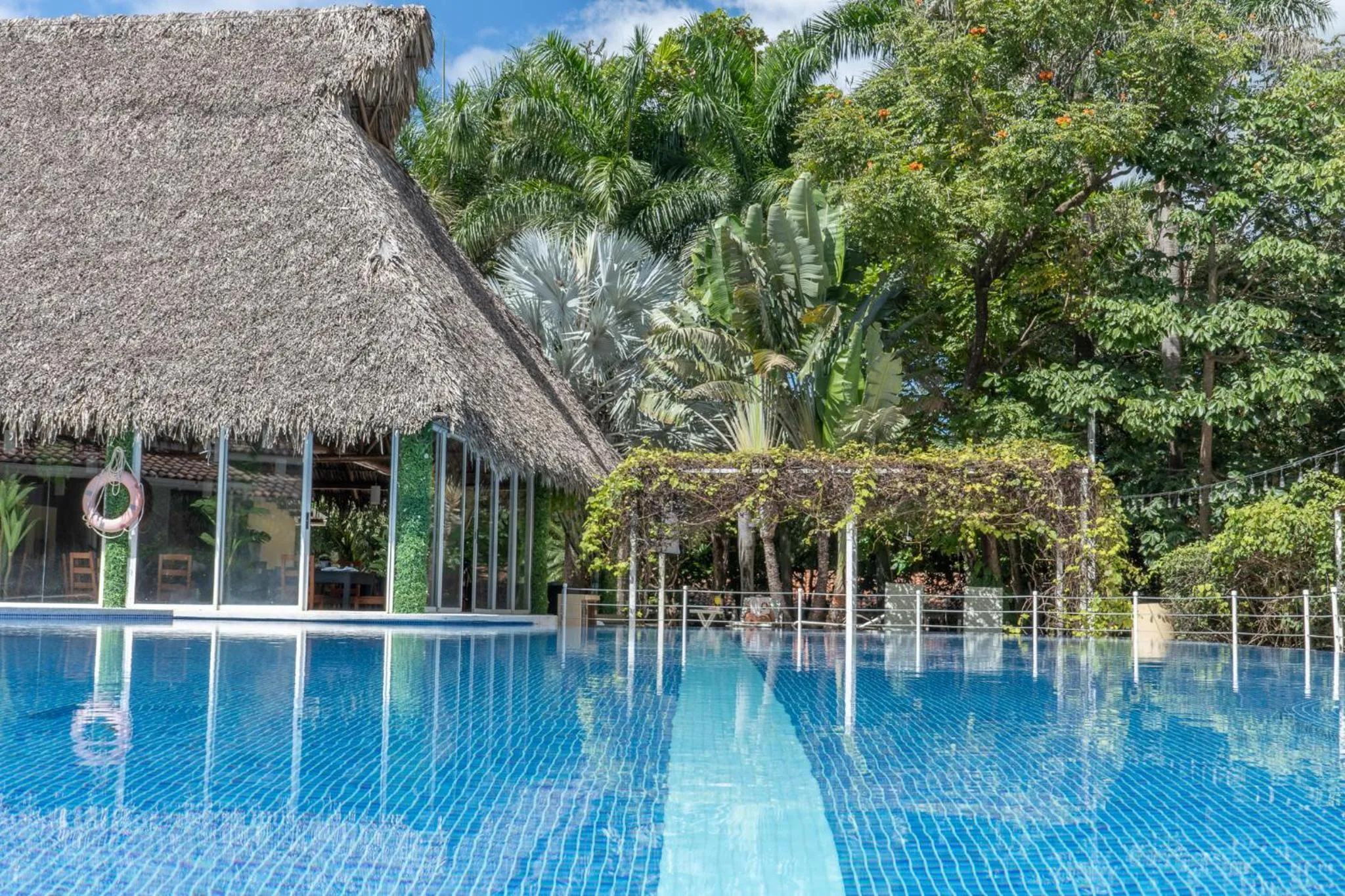 Swimming pool in Seis Playas Hotel