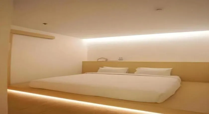 Bed in Manuka by Havis