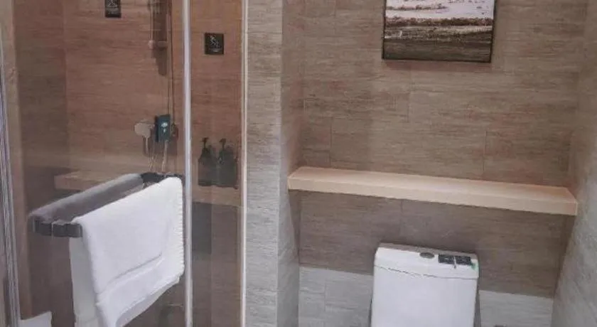 Atour Hotel Nanchang Longding Chadu East Jiefang Road