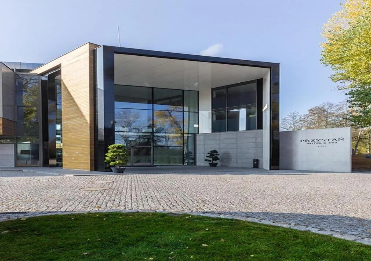 Property building in Przystań Hotel&Restaurants