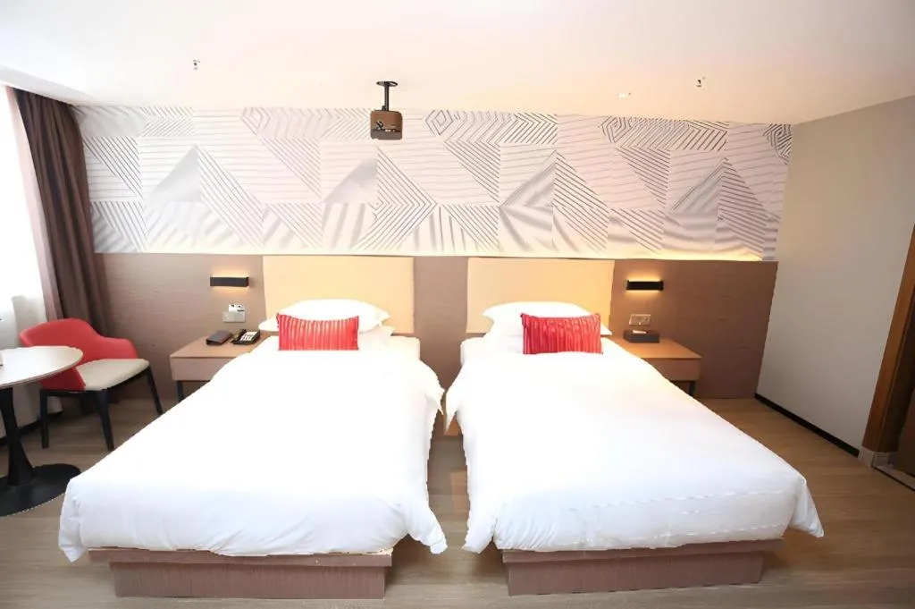 Bed in Borrman Hotel Wuhan Yellow Crane Tower Fuxing Road Metro Station