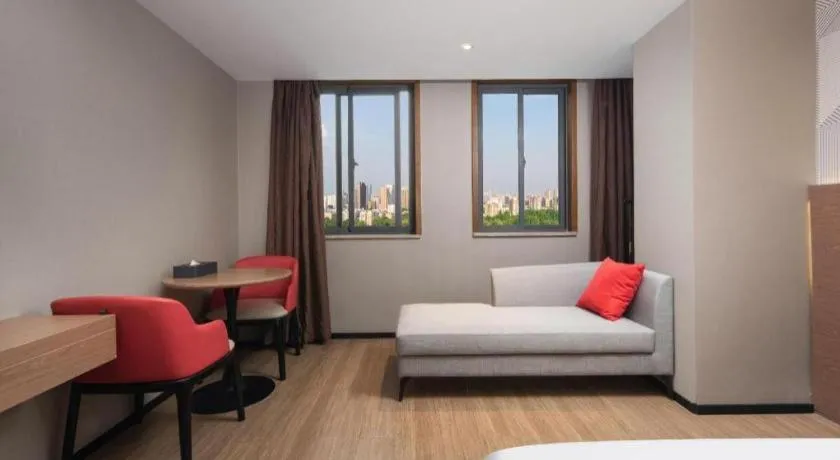 Bed in Borrman Hotel Wuhan Yellow Crane Tower Fuxing Road Metro Station