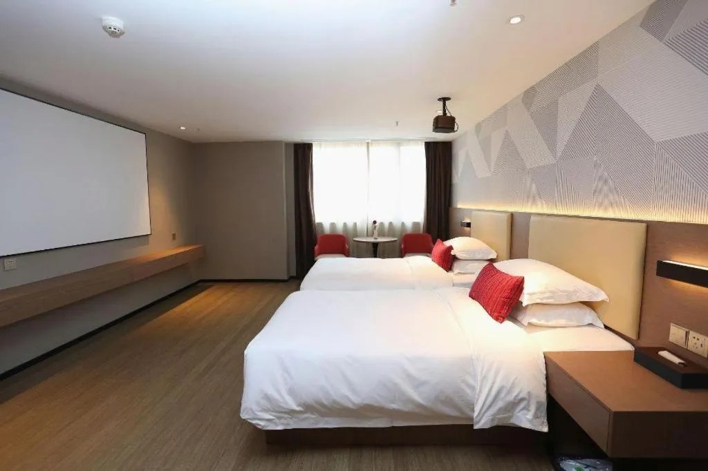 Bed in Borrman Hotel Wuhan Yellow Crane Tower Fuxing Road Metro Station