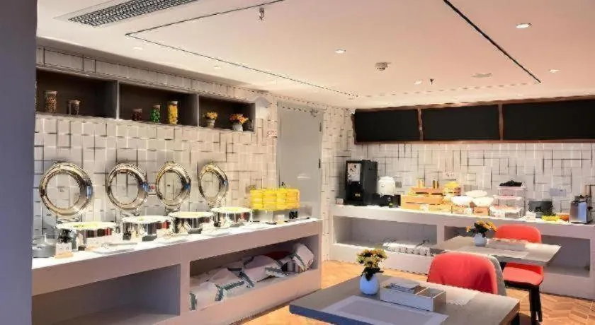 Borrman Hotel Wuhan Yellow Crane Tower Fuxing Road Metro Station