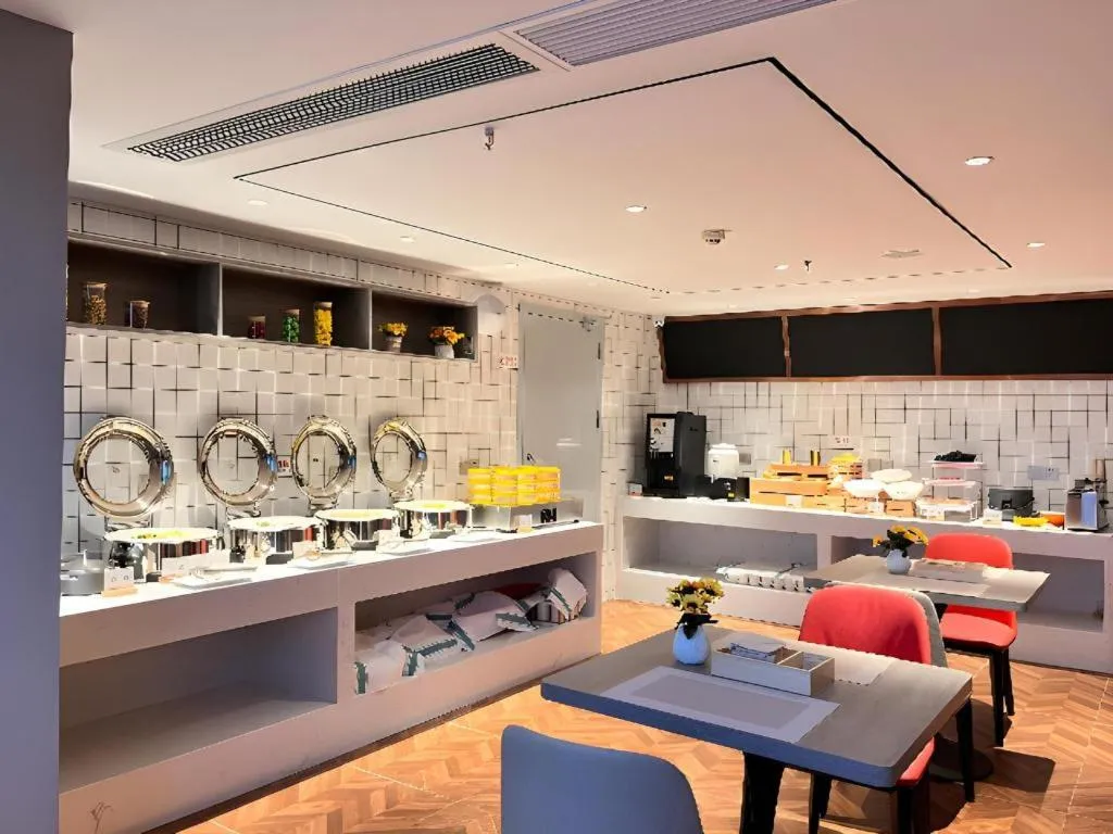 Borrman Hotel Wuhan Yellow Crane Tower Fuxing Road Metro Station