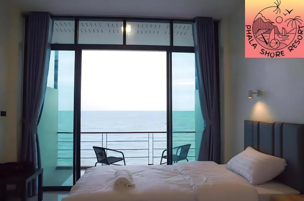 Bed in Phala Shore Resort