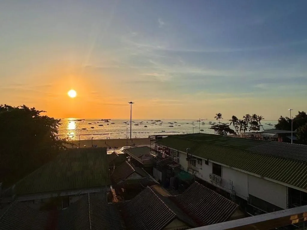 The Globe Hotel, Bar & Restaurant