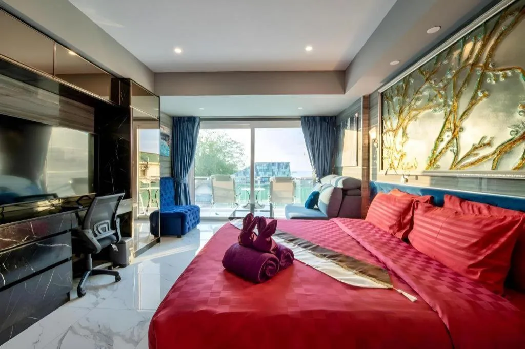 Bed in The Globe Hotel, Bar & Restaurant