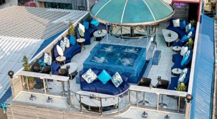 The Globe Hotel, Bar & Restaurant