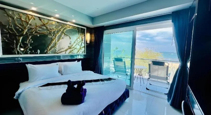 Bed in The Globe Hotel, Bar & Restaurant