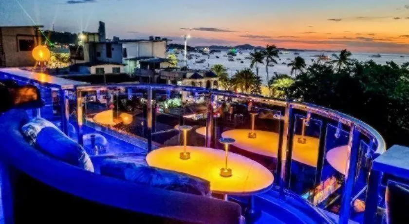 The Globe Hotel, Bar & Restaurant