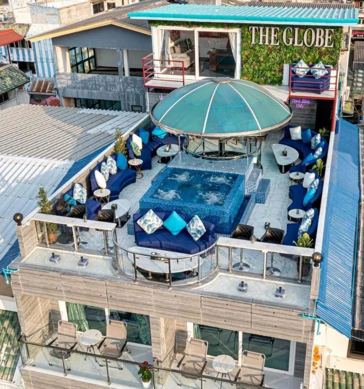 The Globe Hotel, Bar & Restaurant