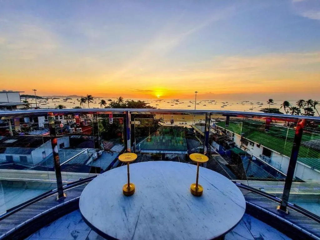 The Globe Hotel, Bar & Restaurant