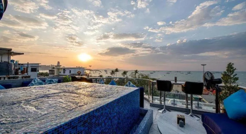 The Globe Hotel, Bar & Restaurant