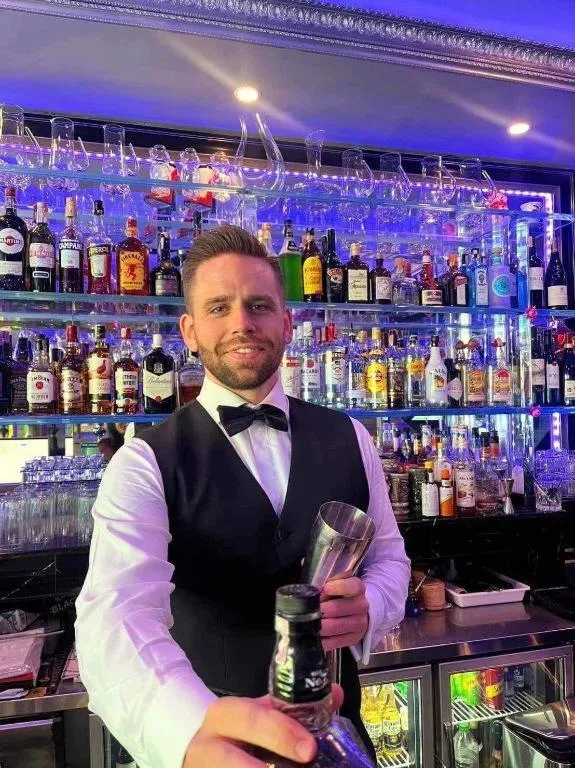 The Globe Hotel, Bar & Restaurant