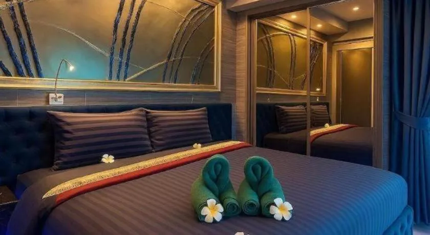 Bed in The Globe Hotel, Bar & Restaurant