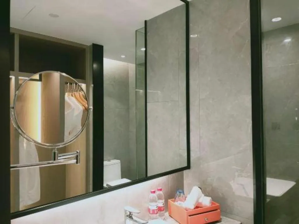 Yinhu Junyi Hotel（Wildlife Park）