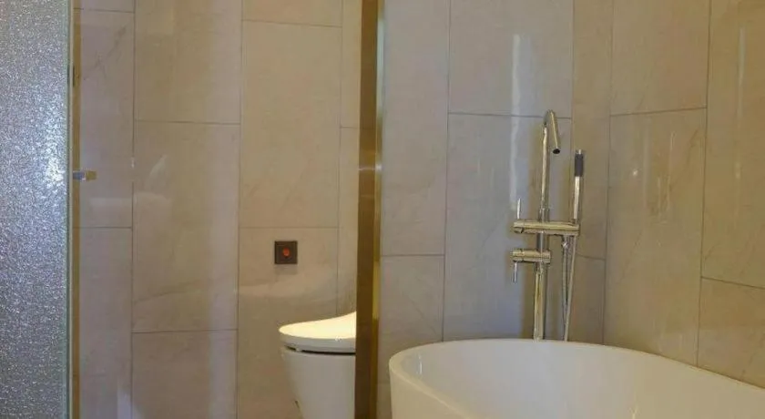 Yinhu Junyi Hotel（Wildlife Park）