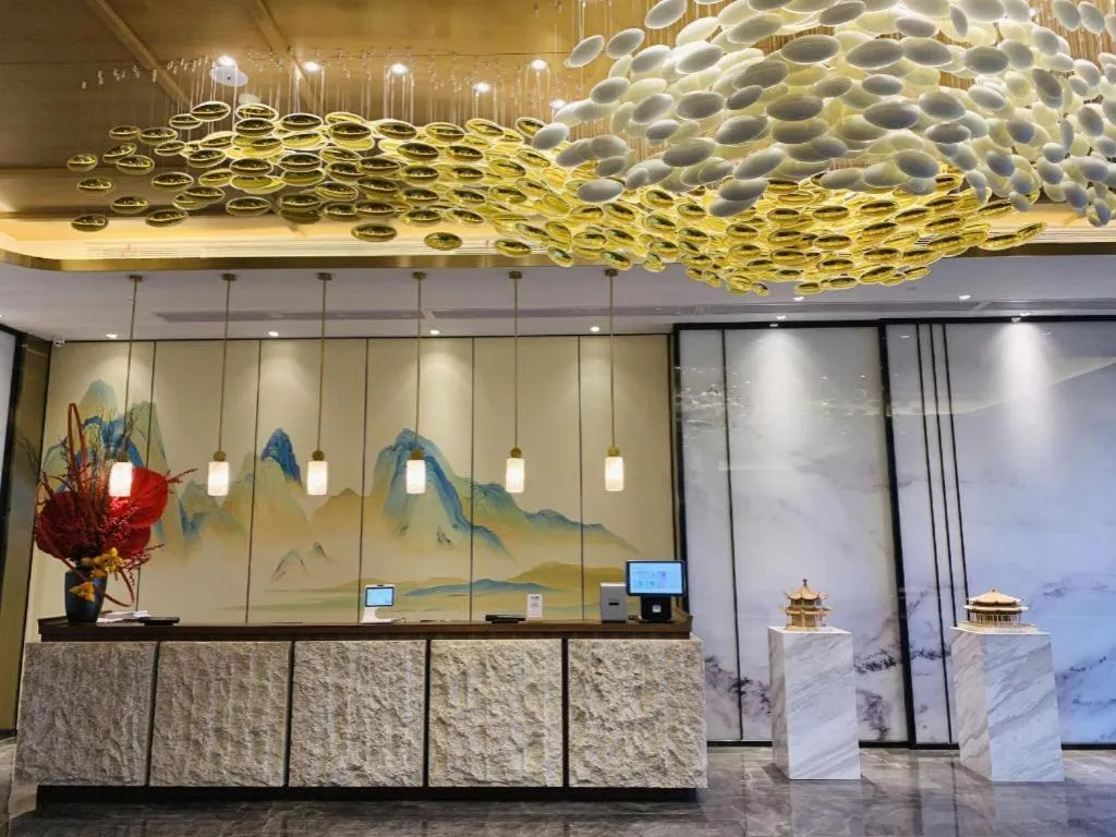 Yinhu Junyi Hotel（Wildlife Park）