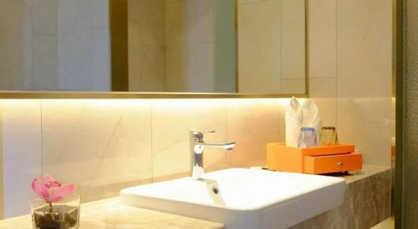 Yinhu Junyi Hotel（Wildlife Park）