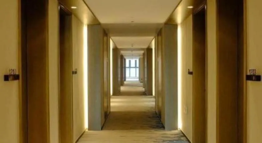 Yinhu Junyi Hotel（Wildlife Park）