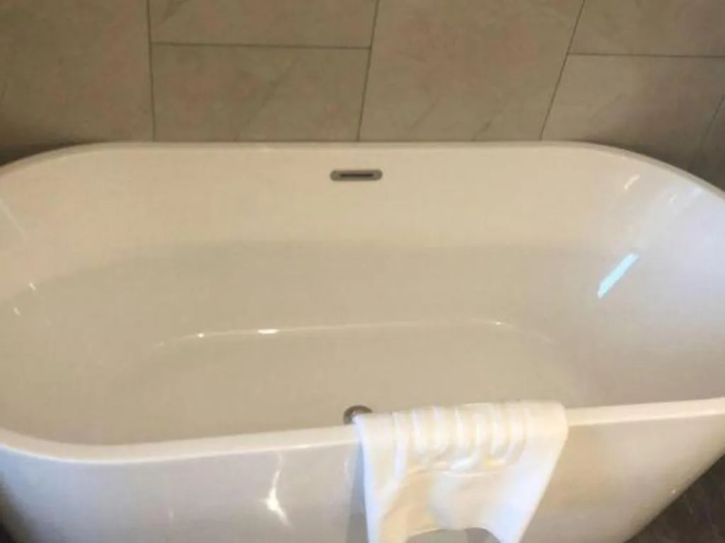 Yinhu Junyi Hotel（Wildlife Park）