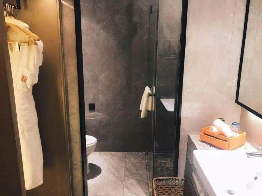 Yinhu Junyi Hotel（Wildlife Park）