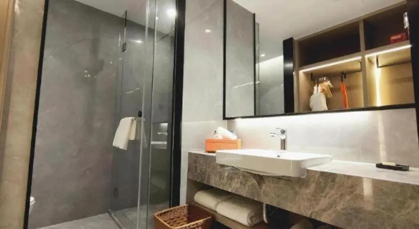 Yinhu Junyi Hotel（Wildlife Park）