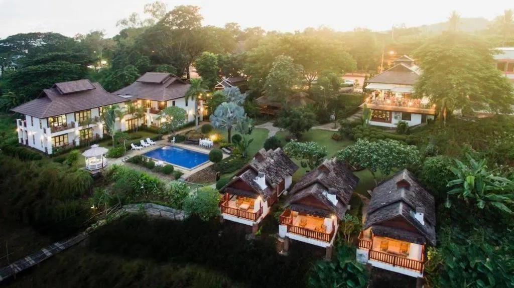 Gin's Greenery Resort