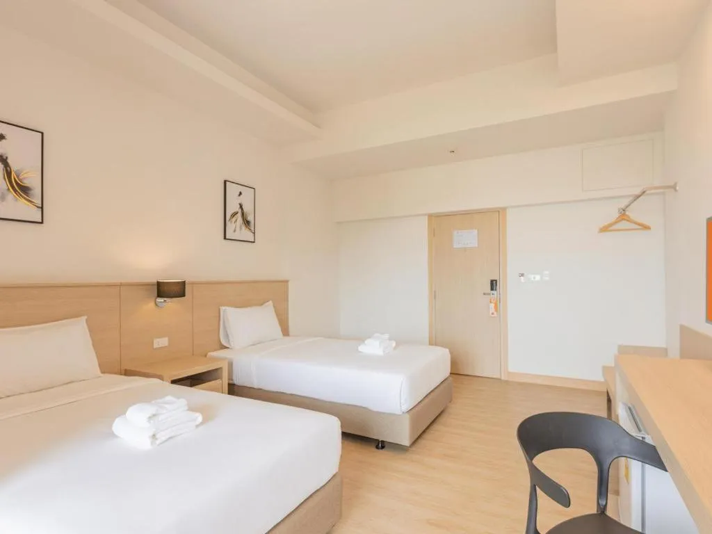 Bed in B2 Map Ta Phut Boutique & Budget Hotel