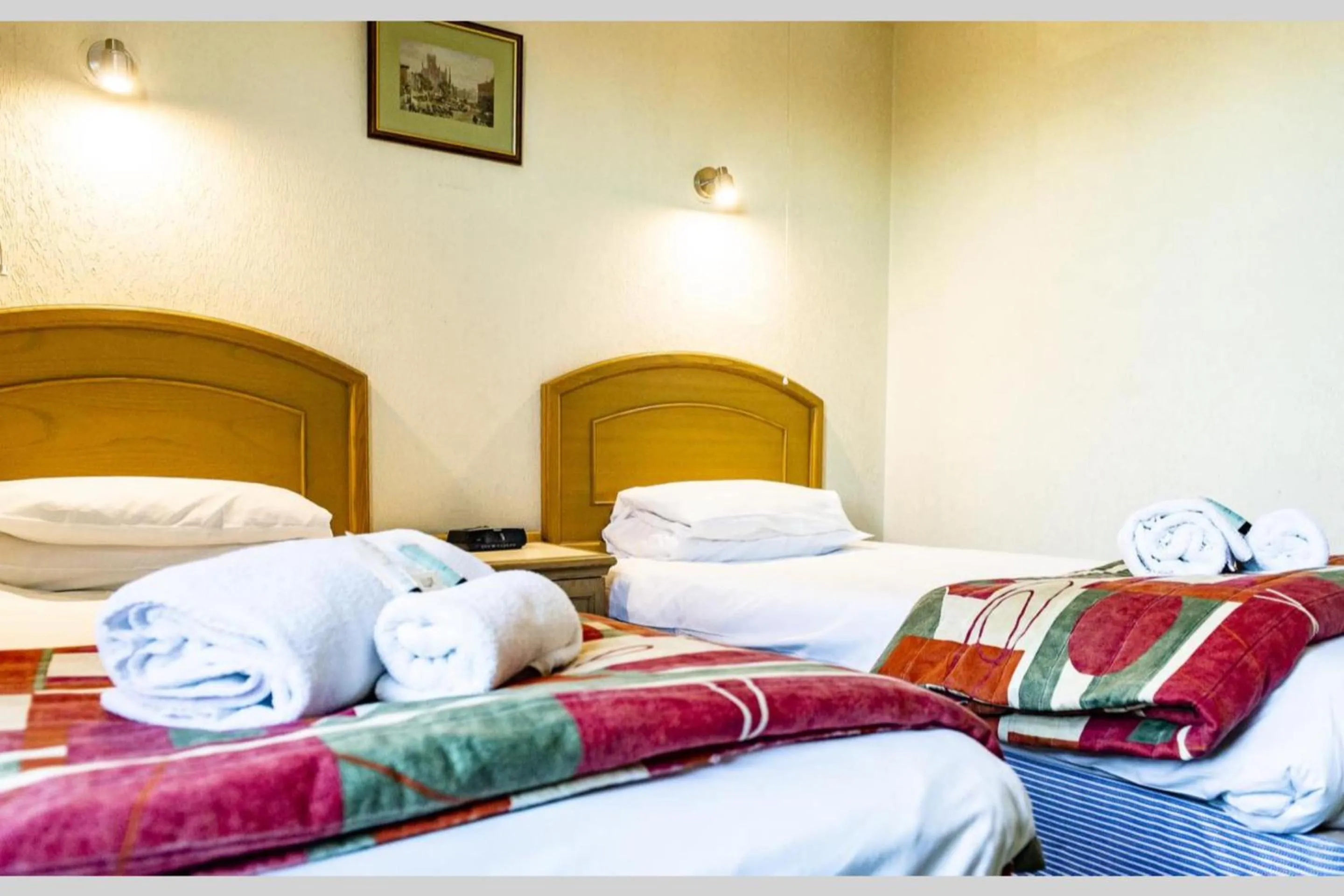 Bedroom in Paddington House Hotel