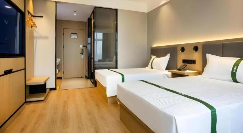 Bed in GreenTree Inn Express Bengbu Mohekou Town