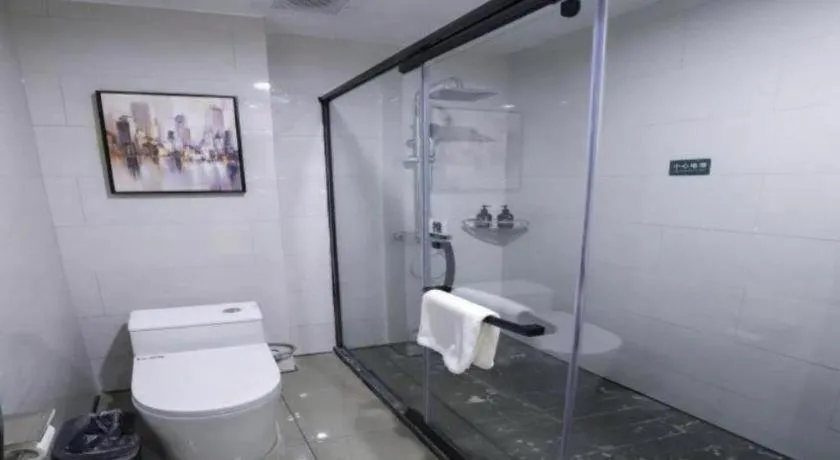 GreenTree Inn Express Fuyang University Town West High-Speed Railway Station