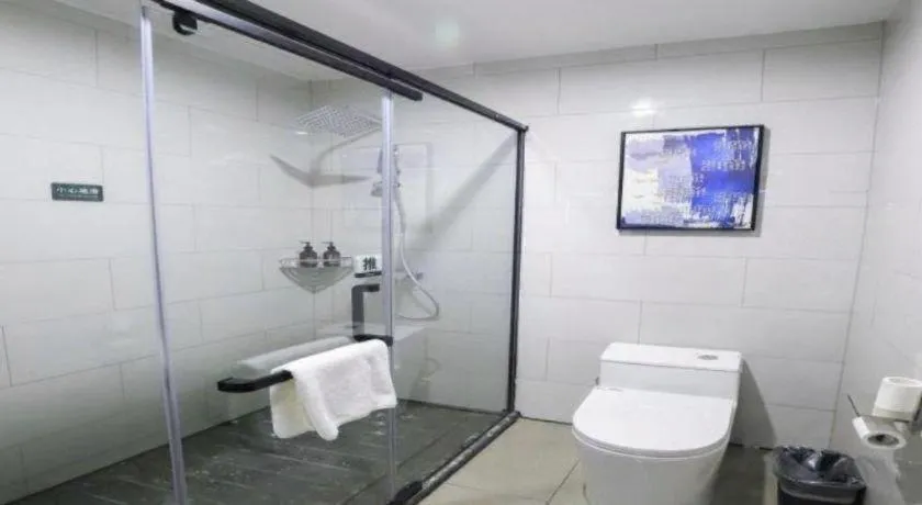 GreenTree Inn Express Fuyang University Town West High-Speed Railway Station