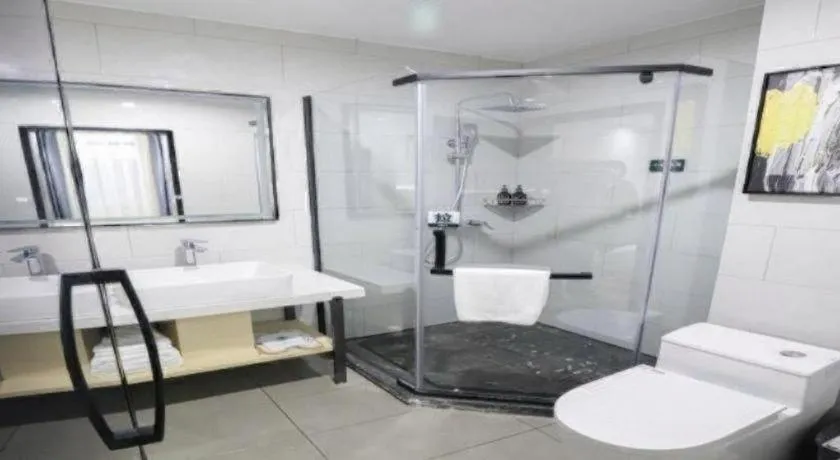 GreenTree Inn Express Fuyang University Town West High-Speed Railway Station