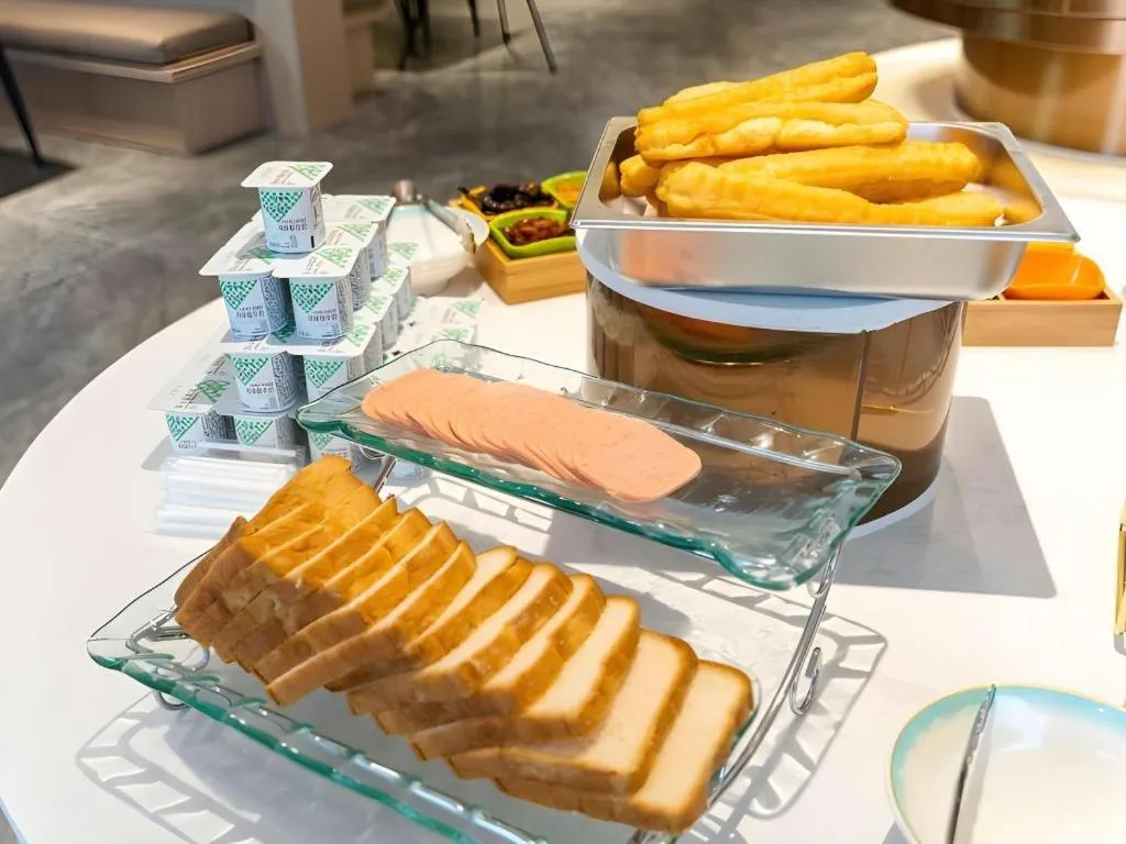 GreenTree Inn Jinan West Station Exhibition Center