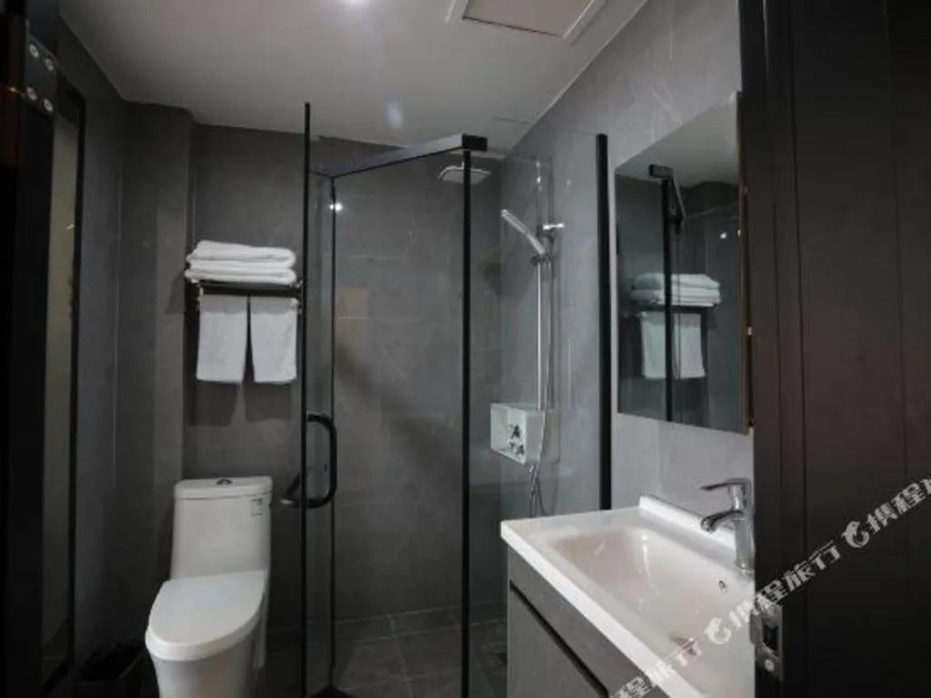 GELI Hotel Huainan Railway Station Sports Center