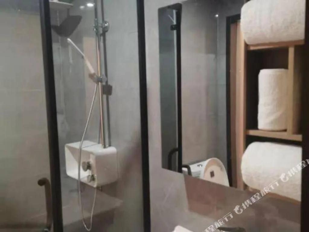 GELI Hotel Huainan Railway Station Sports Center