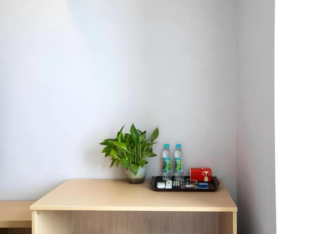 GELI Hotel Huainan Railway Station Sports Center