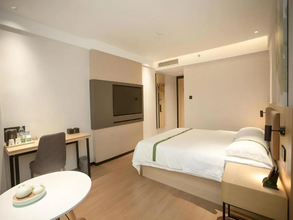 Bed in GreenTree Inn Express Hefei City Bus Station