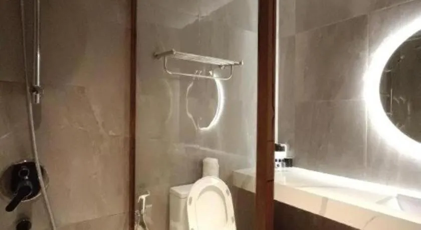 J HOTEL